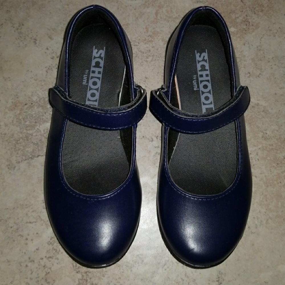 Toddler girls school shoes by umi